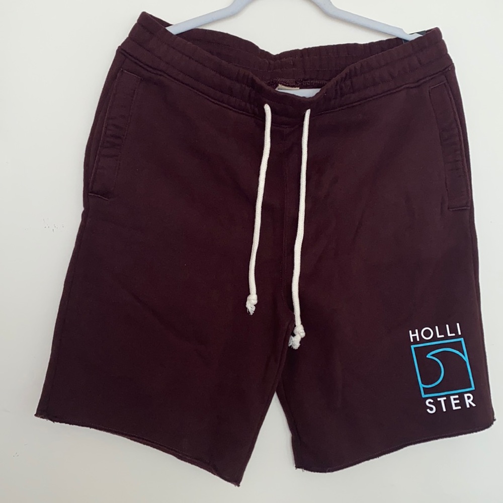 NWT Burgundy Hollister Men’s Fleece Shorts